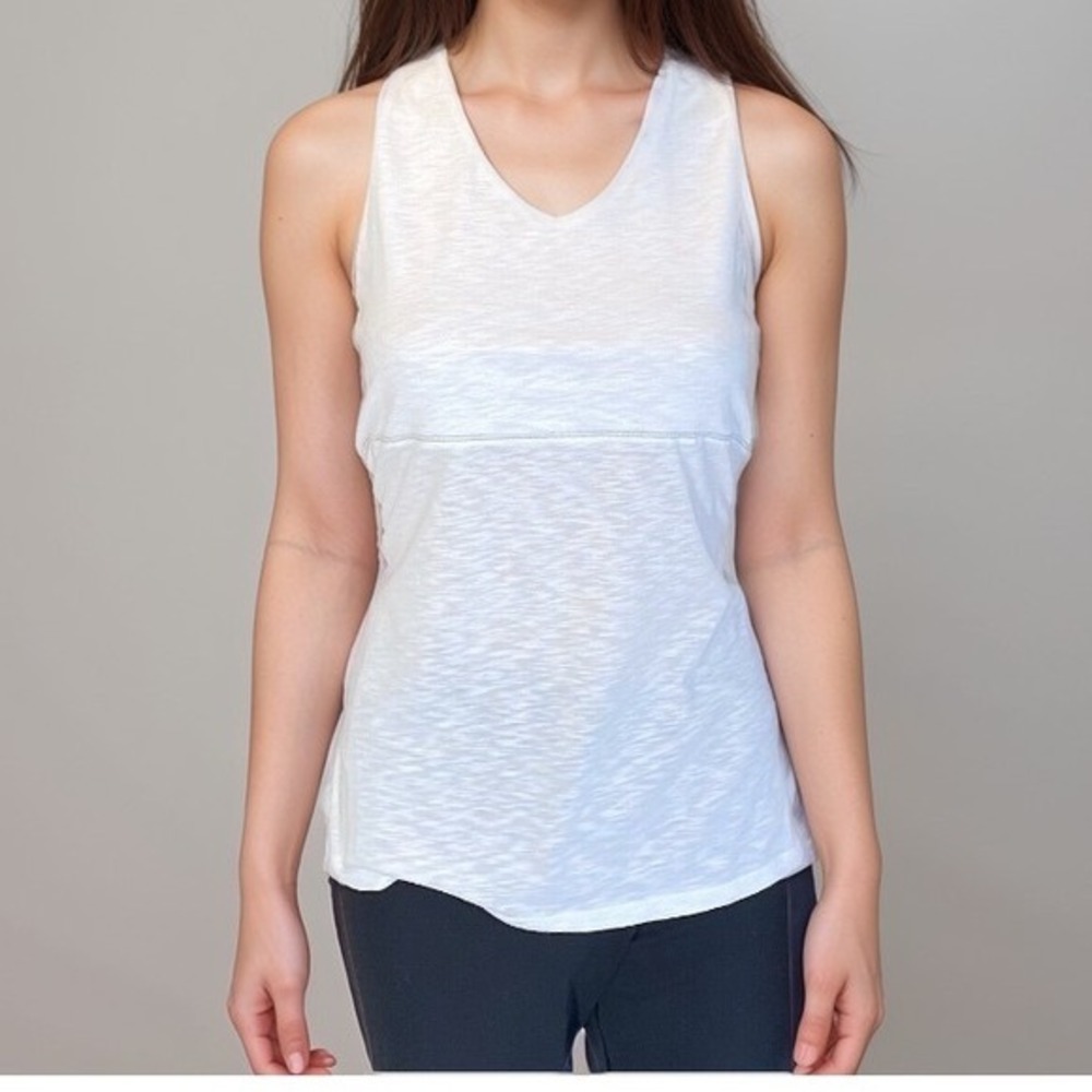 Kuhl Tank Top Sz L White Sleeveless V-Neck Twist Back Active Casual Yoga Running